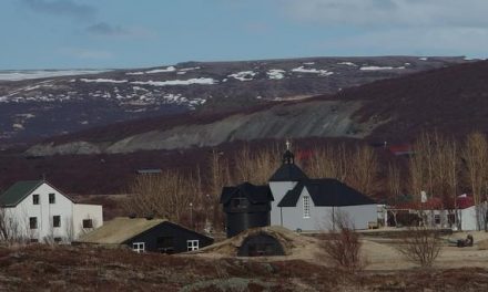 Legsteinasafn eða birgðageymsla?